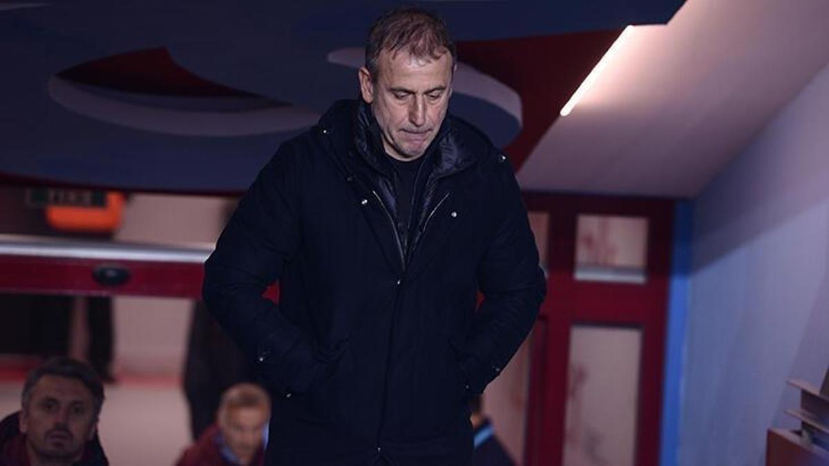 Trabzonspor'da Abdullah Avcı'dan taraftara transfer müjdesi! '3 tane daha oyuncu alıp'