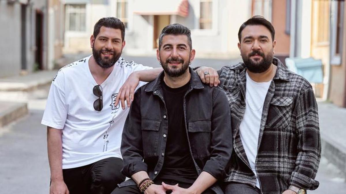Sakiler, Radyo D'ye konuk oluyor!