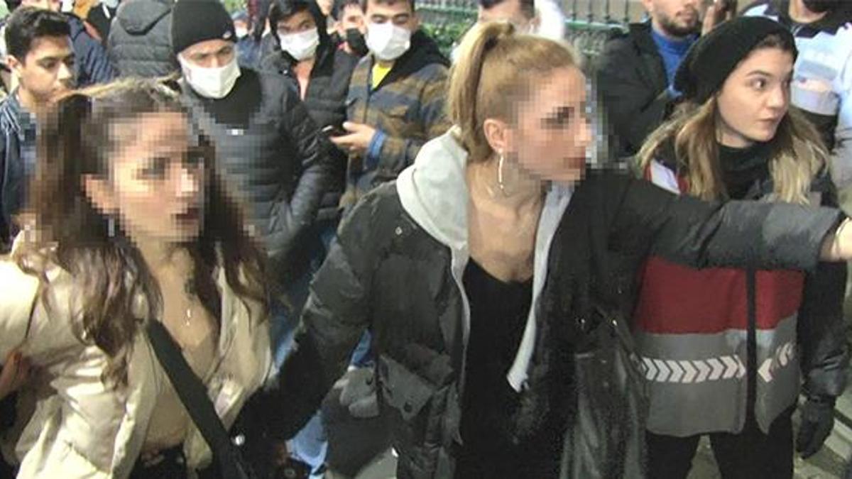 Taksim'i karıştıran taciz olayı! Hemen polisler devreye girdi
