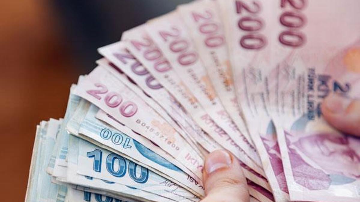 Maaşlara bir zam daha! Tarih belli oldu, memur, emekli hepsini kapsıyor! 1311 TL artış ve...