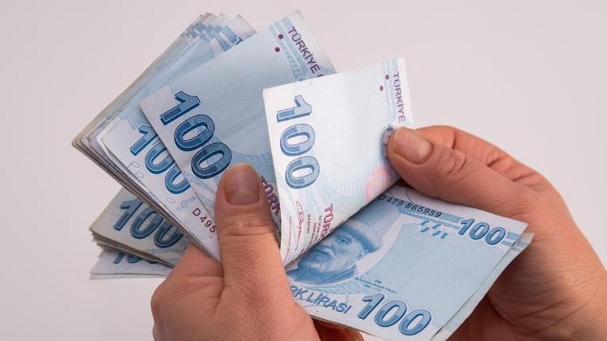 Memur ve emekli maaşlarına zam! Flaş tahmin