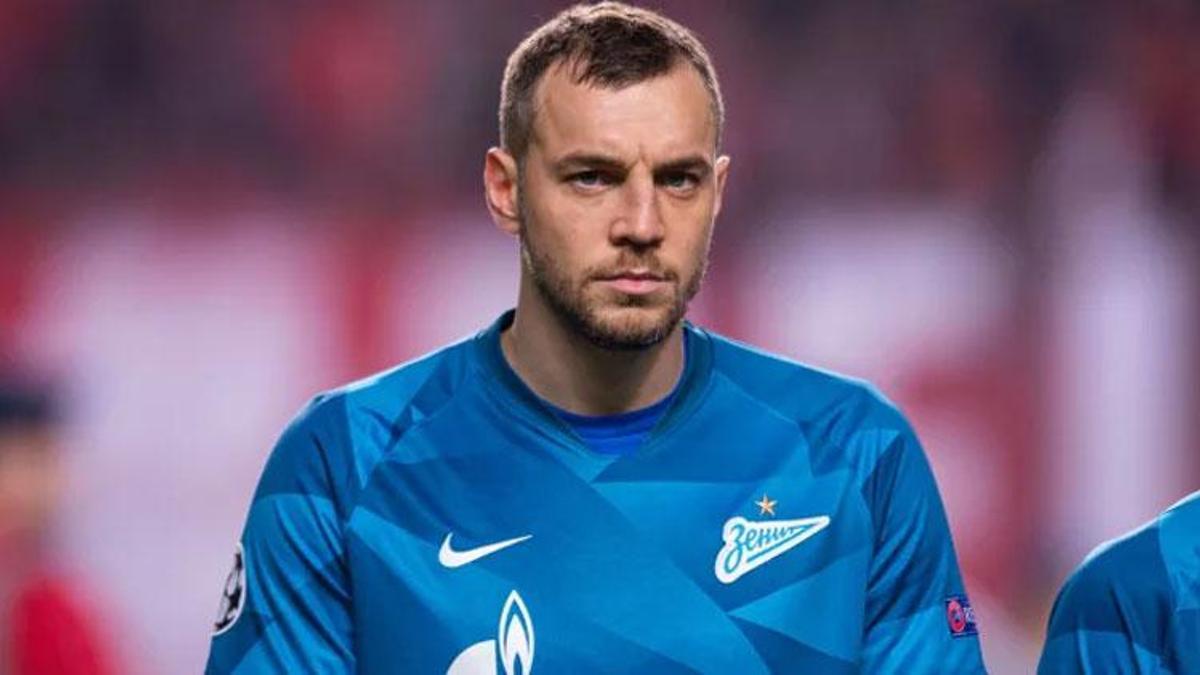 Fenerbahçe'nin yeni golcüsünü açıkladılar! Ne Vedat Muriqi ne Luuk de Jong!