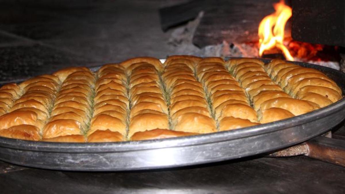 Baklavada zam furyası durdu, fiyatlar geriledi