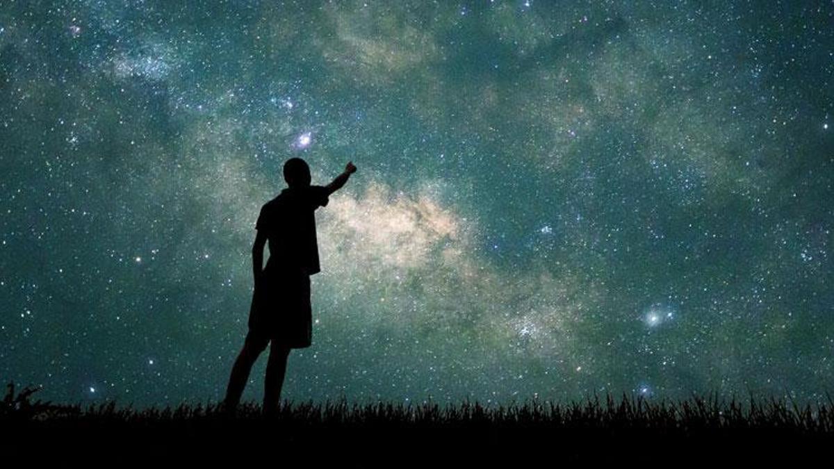 Dünya gündemine bomba gibi düşen olay! Gizlenme yeteneklerine' sahip üçgen 'UFO' paniği...