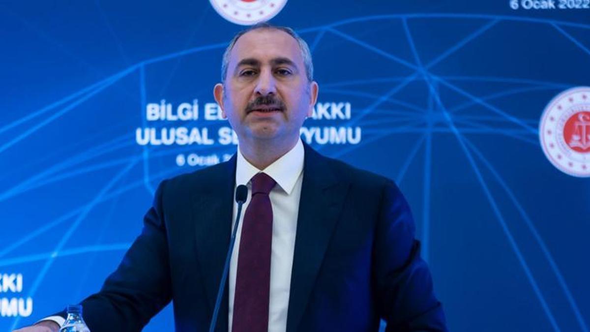 Bakan Gül'den Özgür Özel'e 'Kur'an kursu' tepkisi: 'Eski Türkiye özlemi içinde'
