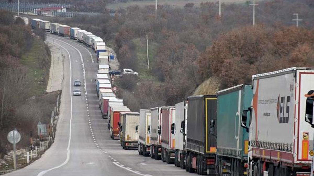 İhracatta rekor geldi Türkiye dünyanın ‘merkezi’ oluyor!