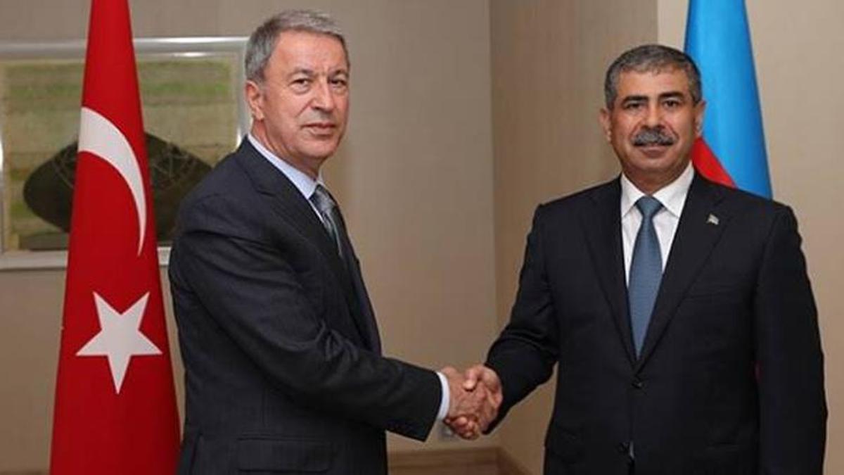 Bakan Akar, Azerbaycanlı mevkidaşı ile görüştü