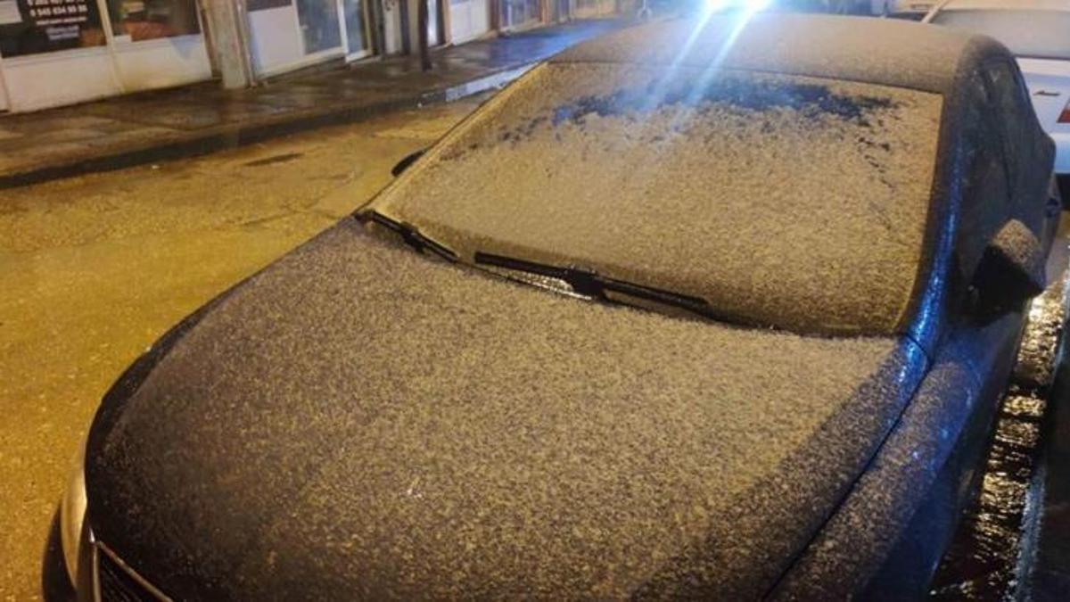 Tekirdağ'da kar yağışı başladı, İstanbul'a doğru geliyor!
