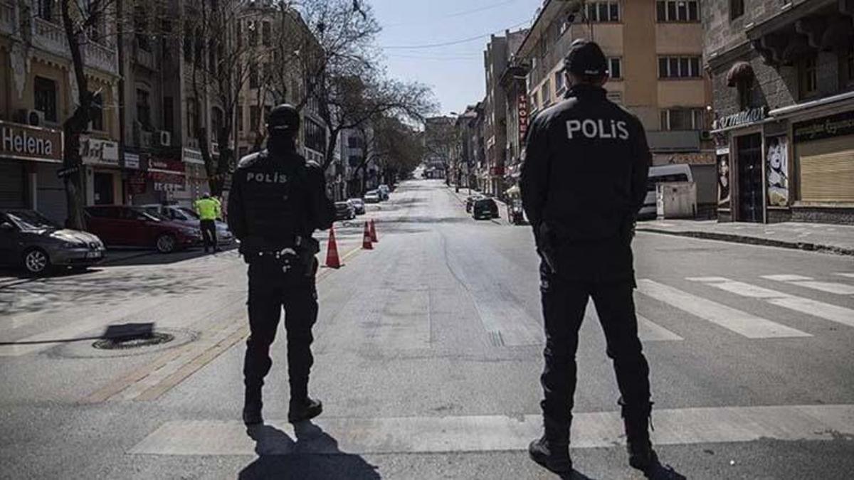 Kapanma olacak mı? Cumartesi Pazar yine sokağa çıkma yasağı mı gelecek, yeniden tam kapanma olur mu?