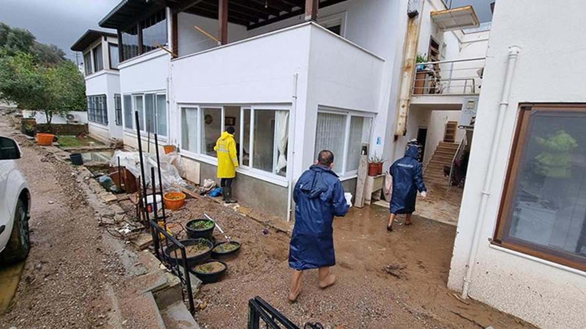 Bodrum'da yağmurun bilançosu: 131 ev ve iş yerini su bastı