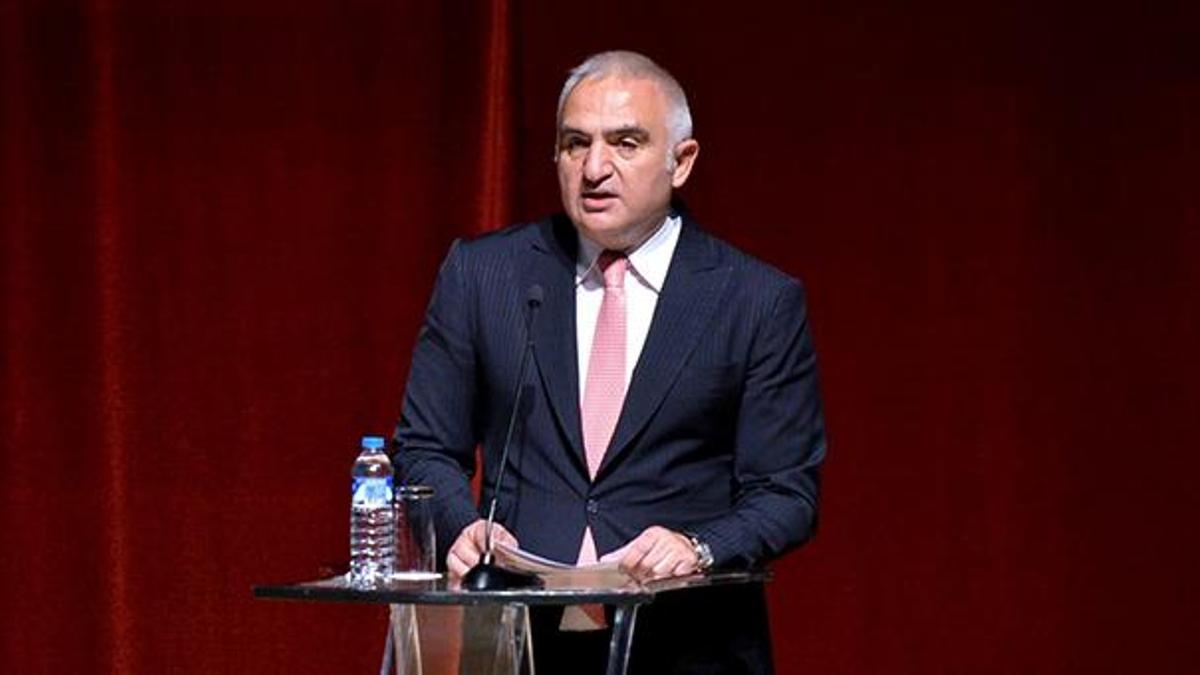 Bakan Ersoy: Milletin kimliği İstiklal Marşı'nda vücut bulmakta