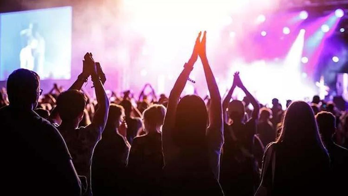 Aşısızlar konsere gidebilir mi? Konserlerde aşısızlar için PCR testi zorunlu mu?