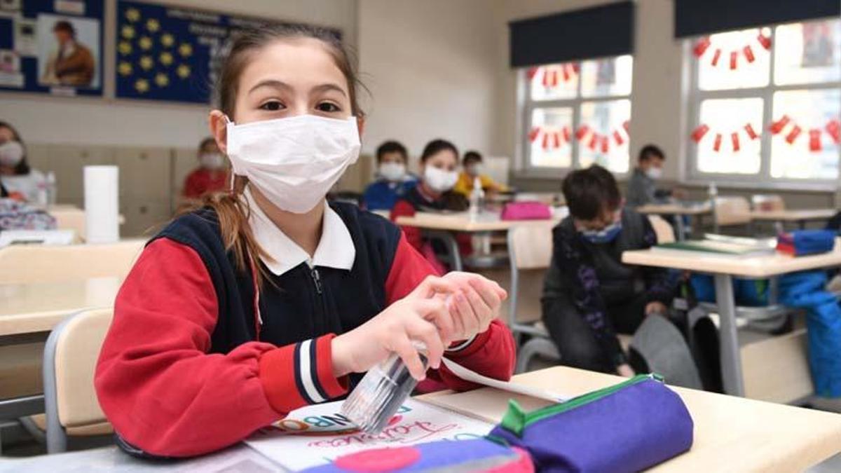 Devamsızlık kaç gün? e okul kapandıktan sonra devamsızlık girilir mi, son hafta devamsızlık yazılır mı?