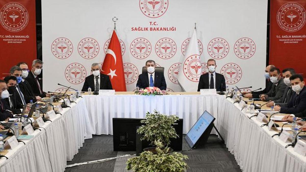 Bakan Koca'dan Bilim Kurulu toplantısı sonrası önemli açıklama