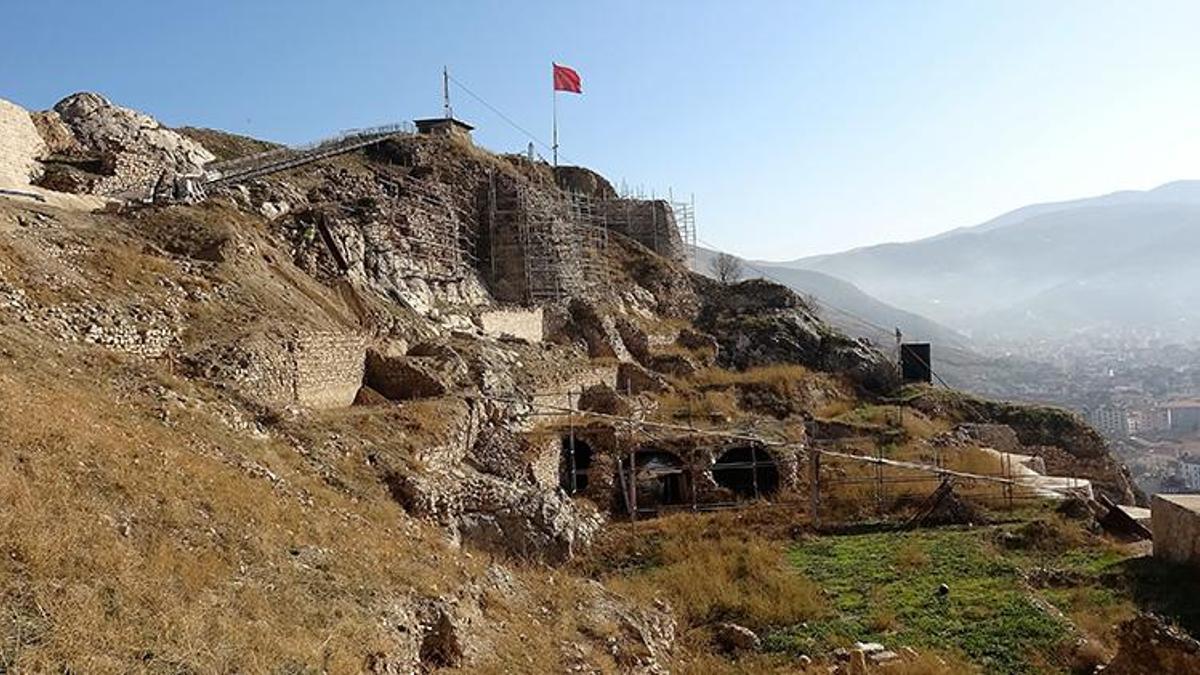 Kont Drakula'nın esir tutulduğu kalede restorasyon