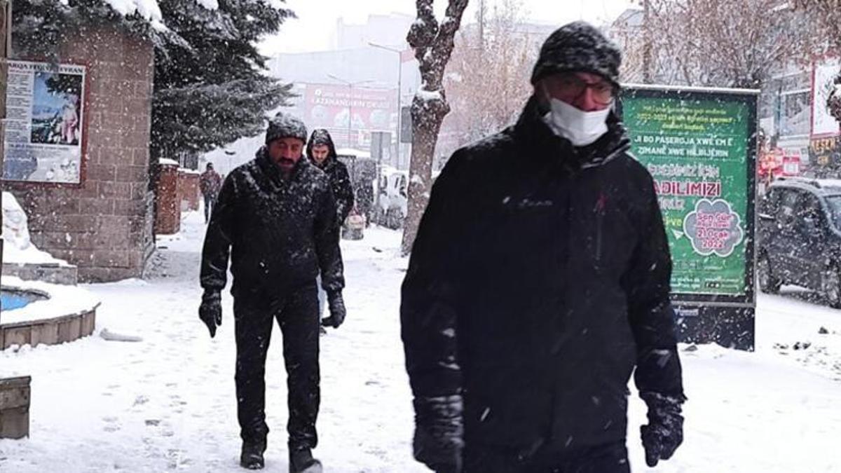 Yüz yüze eğitimde son dakika kararı! Resmen açıklandı, tatil edildi