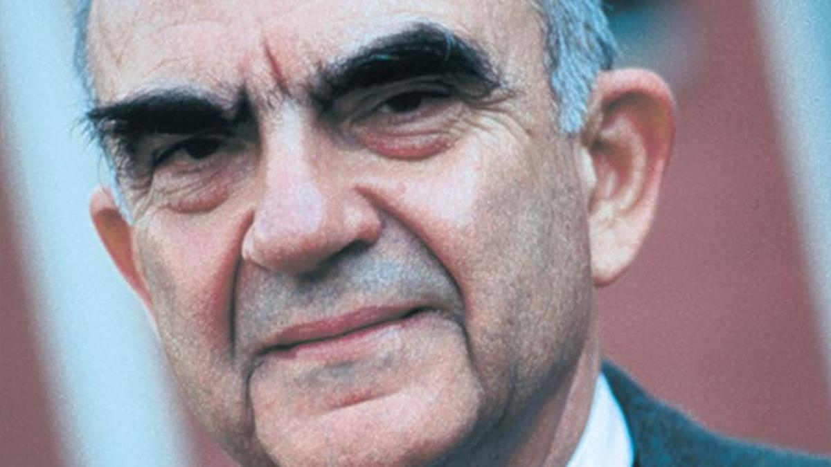 Eski siyasetçi Prof. Dr. Uğur Alacakaptan hayatını kaybetti