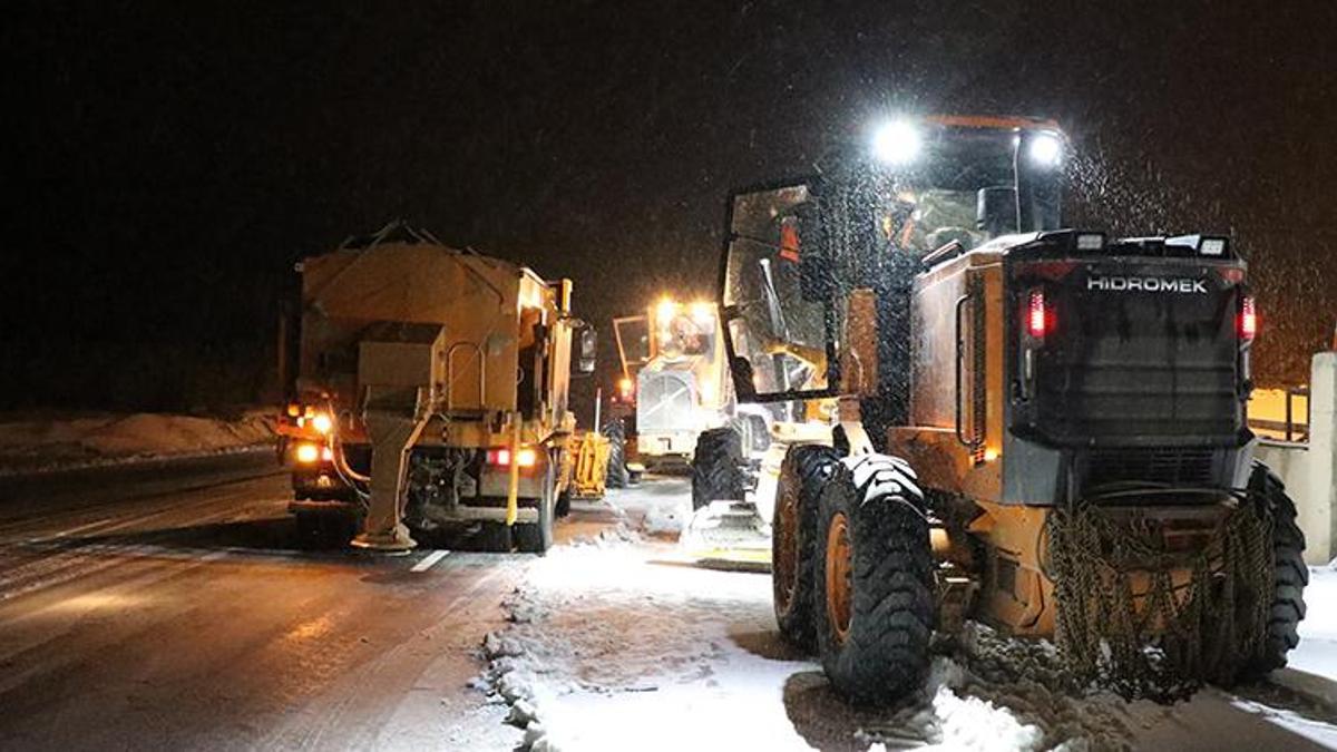 Erzincan-Sivas kara yolu tipi nedeniyle ulaşıma kapatıldı