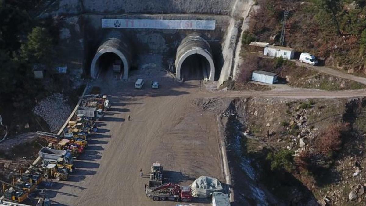 Kaz Dağları'ndan geçiş 7 dakikaya iniyor! Bakanlık duyurdu: Sona gelindi