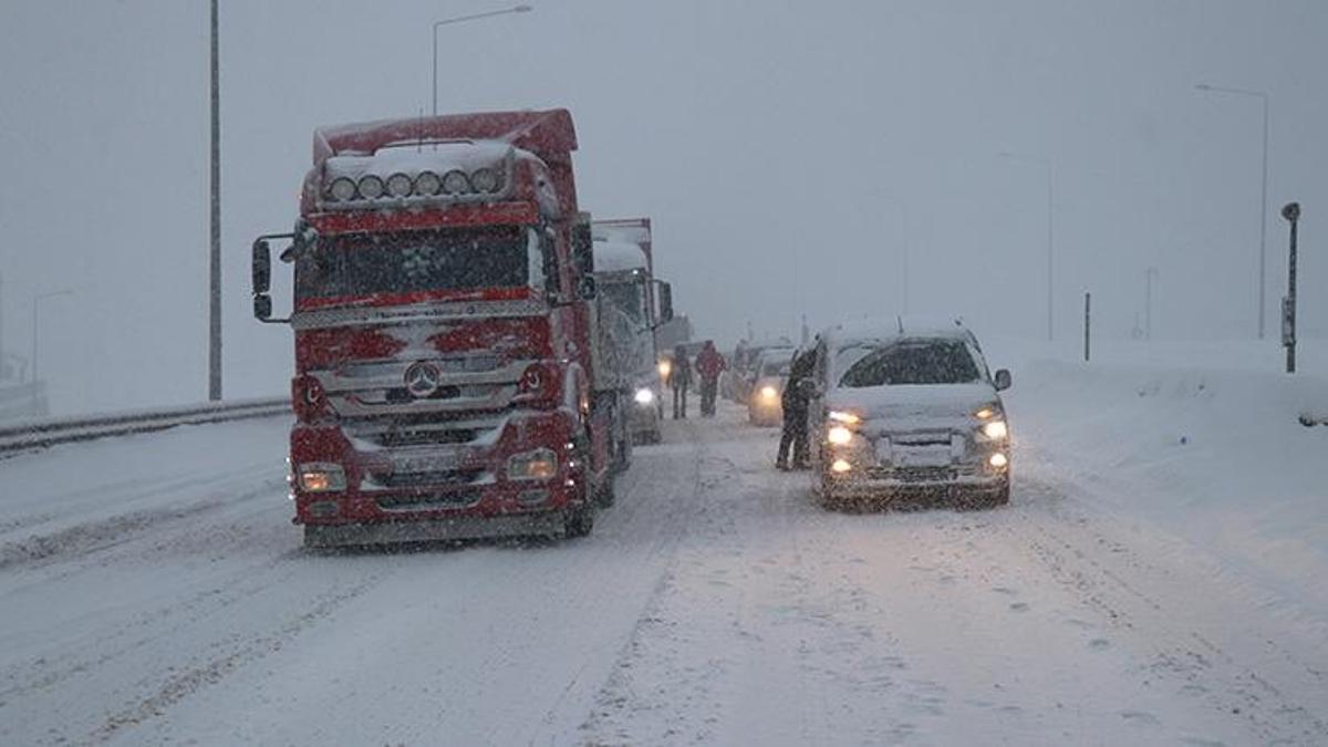 Ankara İstanbul yolu açık mı? Yollar açık mı? Bolu dağı tüneli açık mı? Bolu yolu açıldı mı? İşte yol durumu!