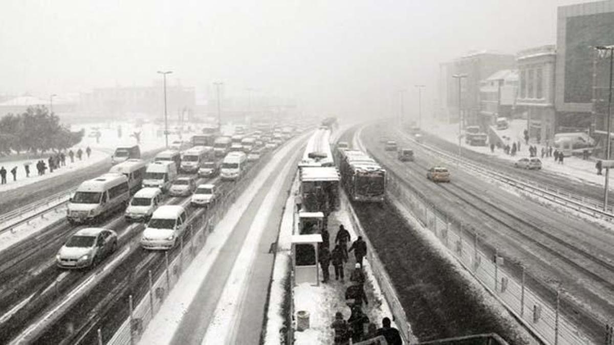 İstanbul’da kar yağışı ne kadar sürecek? Kar yağışı İstanbul'da kaç gün sürecek, ne zaman bitecek?