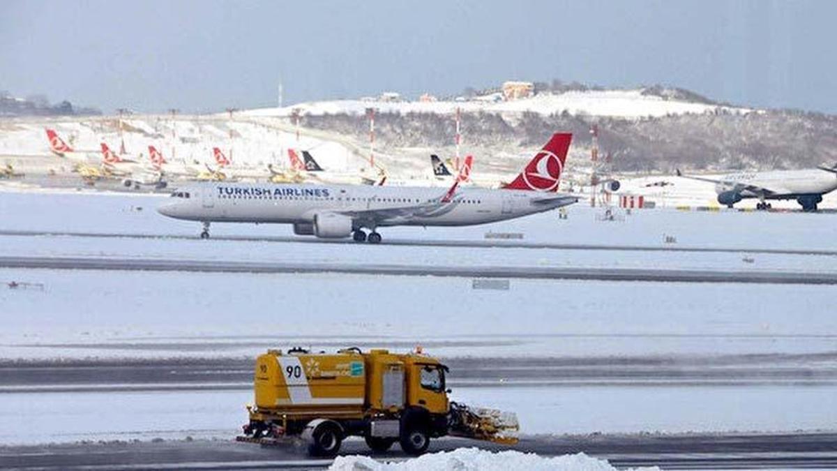 İstanbul Havalimanı uçuşlar iptal mi? İstanbul Havalimanı’nda gelen giden tüm uçuşlar durduruldu mu?
