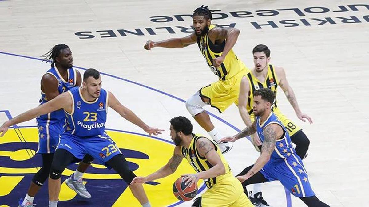 Maccabi Tel Aviv - Fenerbahçe Beko maçı ileri bir tarihe ertelendi