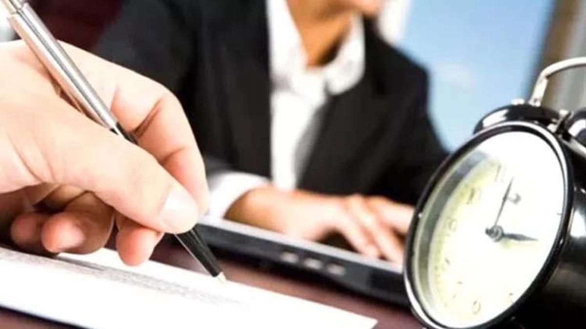 Kamu tatil mi, yarın kimler izinli,? 26 Ocak kamu çalışanları idari izinli mi, kamu kurumları yarın tatil mi?