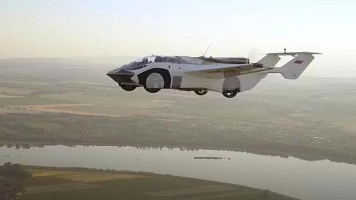 Araba dünyasında devrim! Uçan araç AirCar sahneye çıkıyor! 'Sonsuza kadar değişiyor'