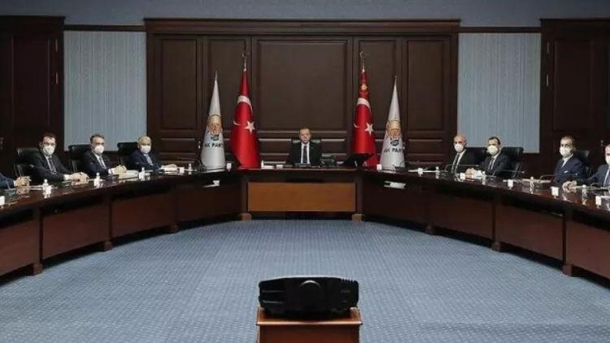 Cumhurbaşkanı Erdoğan'dan Metaverse, kripto para ve sosyal medya talimatı!