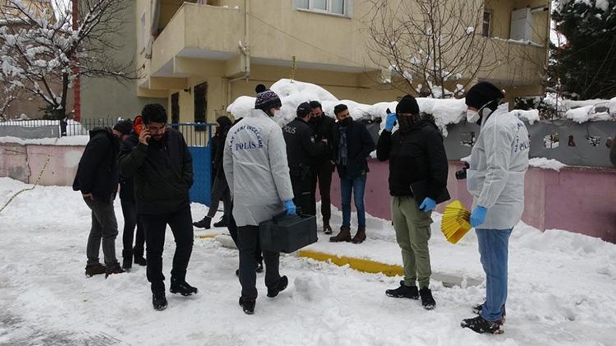 Sultanbeyli’de dehşet! Şizofren hastası, annesinin boğazını keserek öldürdü