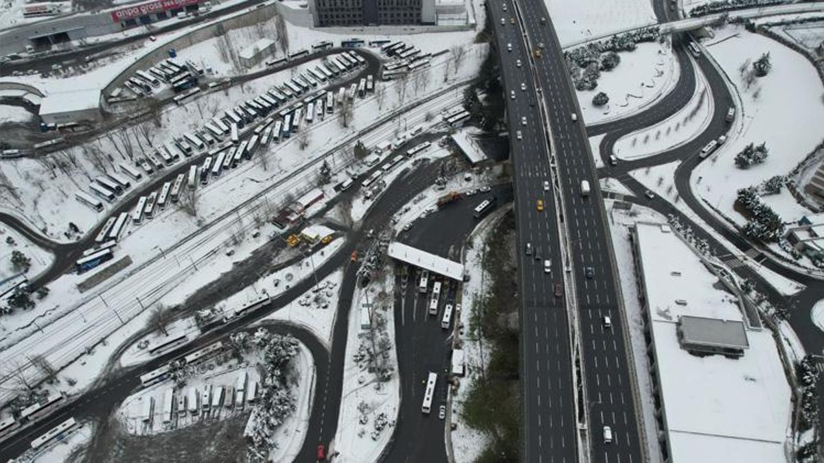 Yoğun karın sebebi polar vorteks mi? Açıklama geldi, İstanbul'daki yağış...