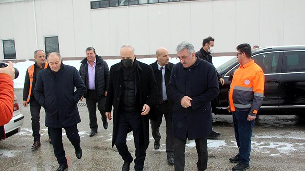 Zam açıklaması! Yüzde 2,5 ek zam yolda... Yüz binlerce işçi alacak, SSK ve Bağ-Kur emeklileri ise...