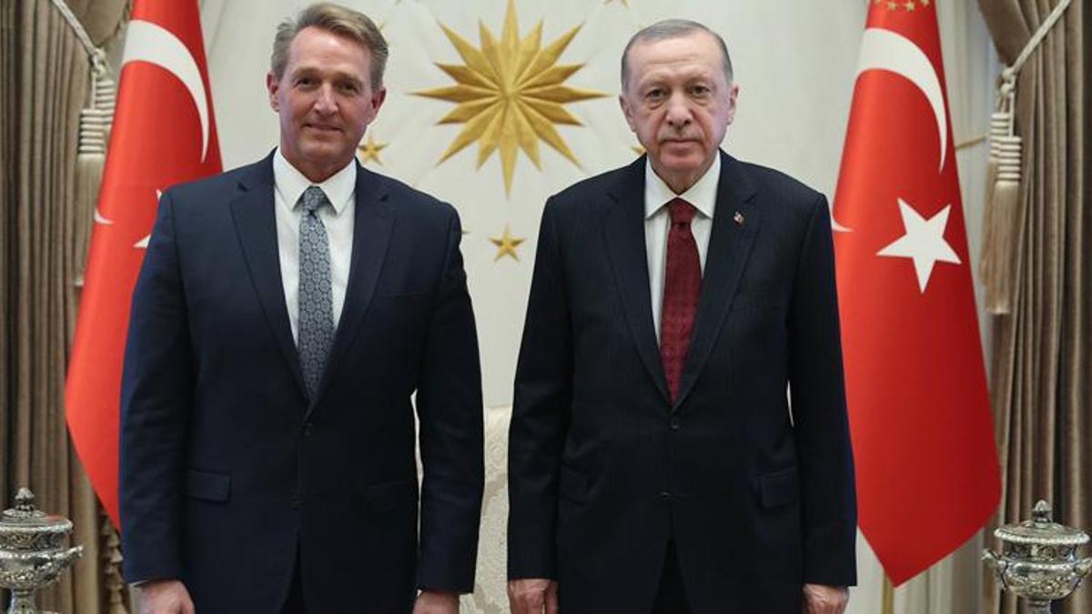 ABD Büyükelçisi Flake'ten Erdoğan'a güven mektubu