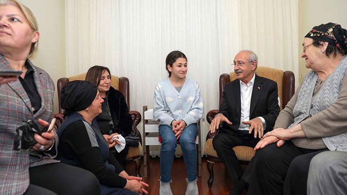 Kılıçdaroğlu, kendisini davet eden öğrenciyi evinde ziyaret etti