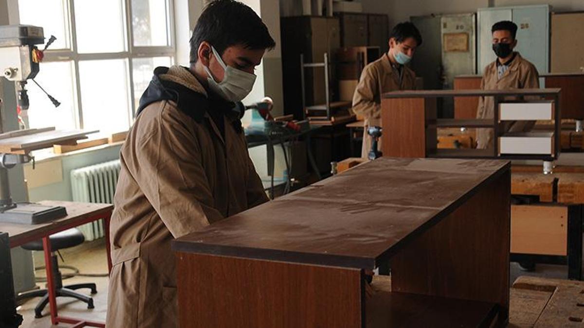 Fabrika gibi lise! Cirosu 2021’de 1 milyon lirayı aştı