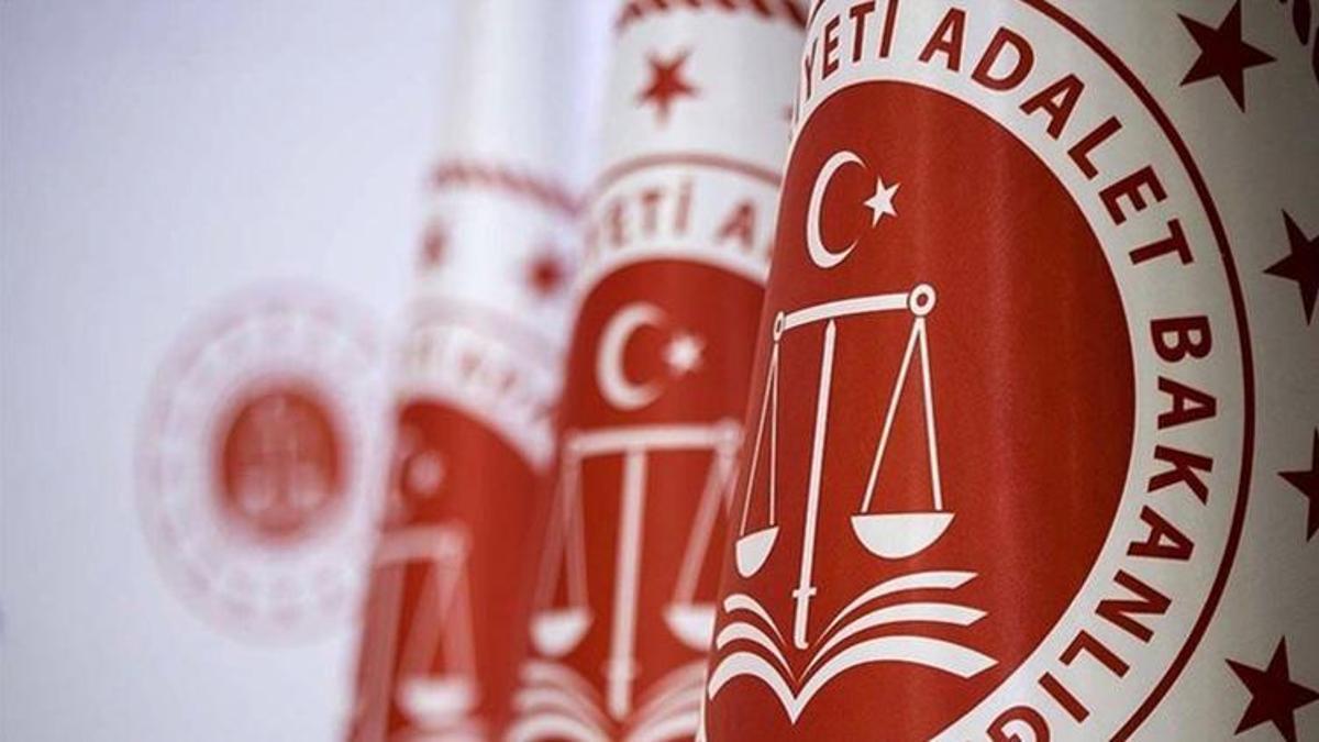 Adalet Bakanı kim oldu, Bekir Bozdağ mı? Adalet Bakanı istifa mı etti, neden değişti?