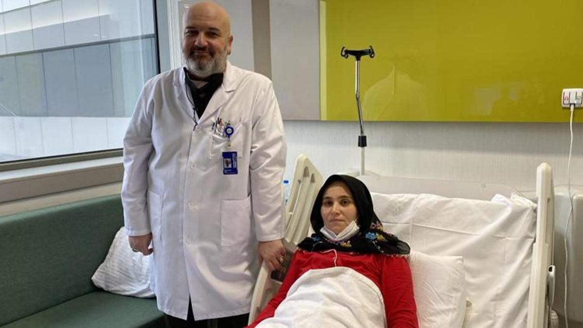 Hastasını önce ameliyat etti, sonra kendi kanıyla hayat verdi