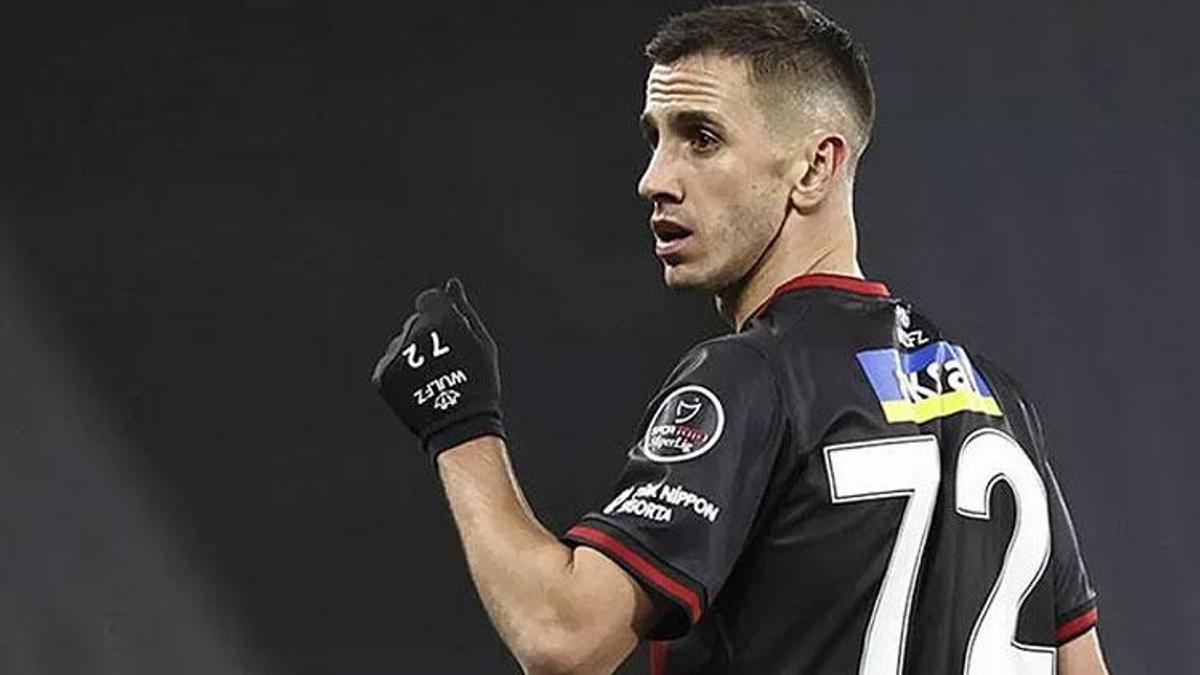 Hull City istedi gitmedi Fenerbahçe için rest çekti