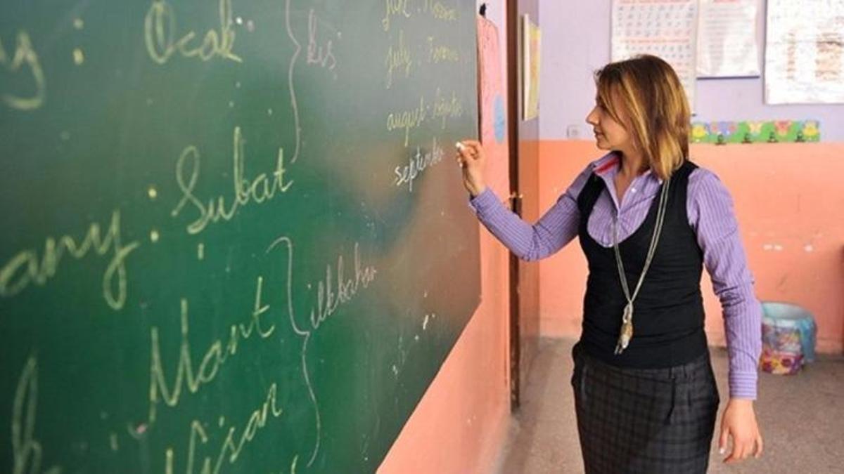 Öğretmen ataması canlı yayın! Sözleşmeli öğretmenlik tercih sonuçları açıklanıyor! İşte atama yayınını canlı izle!