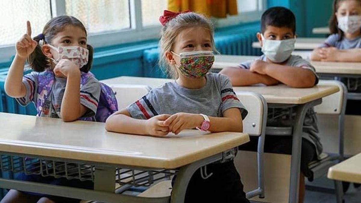 Yüz yüze eğitime ara mı verildi? Yüz yüze eğitim devam edecek mi? Bakan Özer açıkladı!
