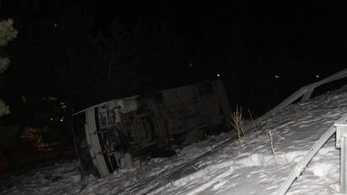 Erzurum'da otobüs şarampole uçtu: 25 yaralı
