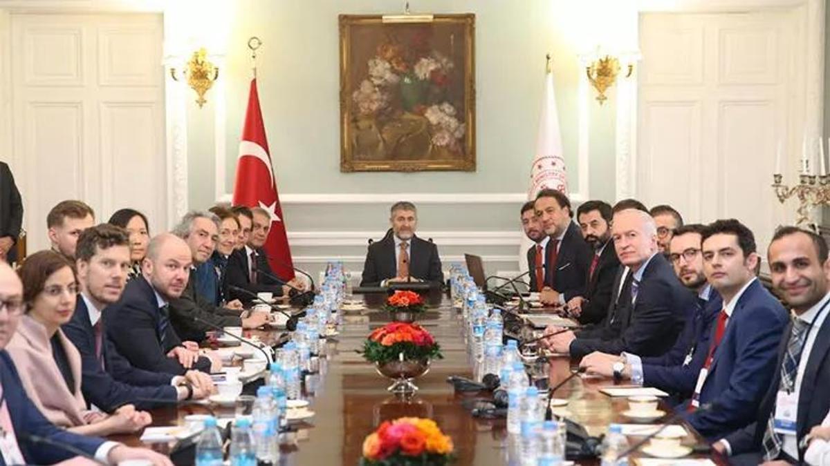 Bakan Nebati'den Londra'daki kritik görüşme ile ilgili açıklama!