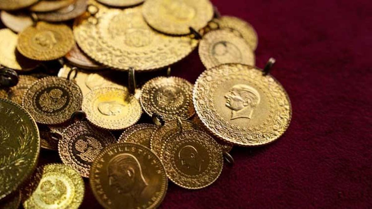 Altın fiyatlarında flaş gelişme! Kritik gün öncesi uyarı geldi! Gram altın zirveye yürüyor