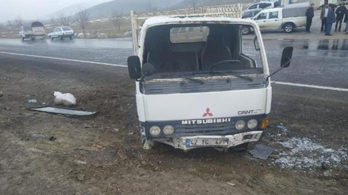 Kamyonet şarampole devrildi! 4 yaralıdan Serengül, hastane yolunda öldü