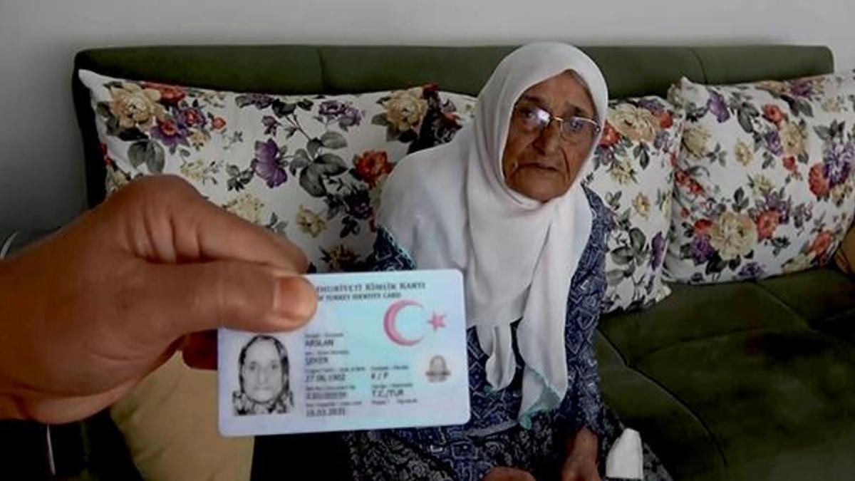 3 padişah, 12 Cumhurbaşkanı gören Şeker nine, 120 yaşında hayata veda etti