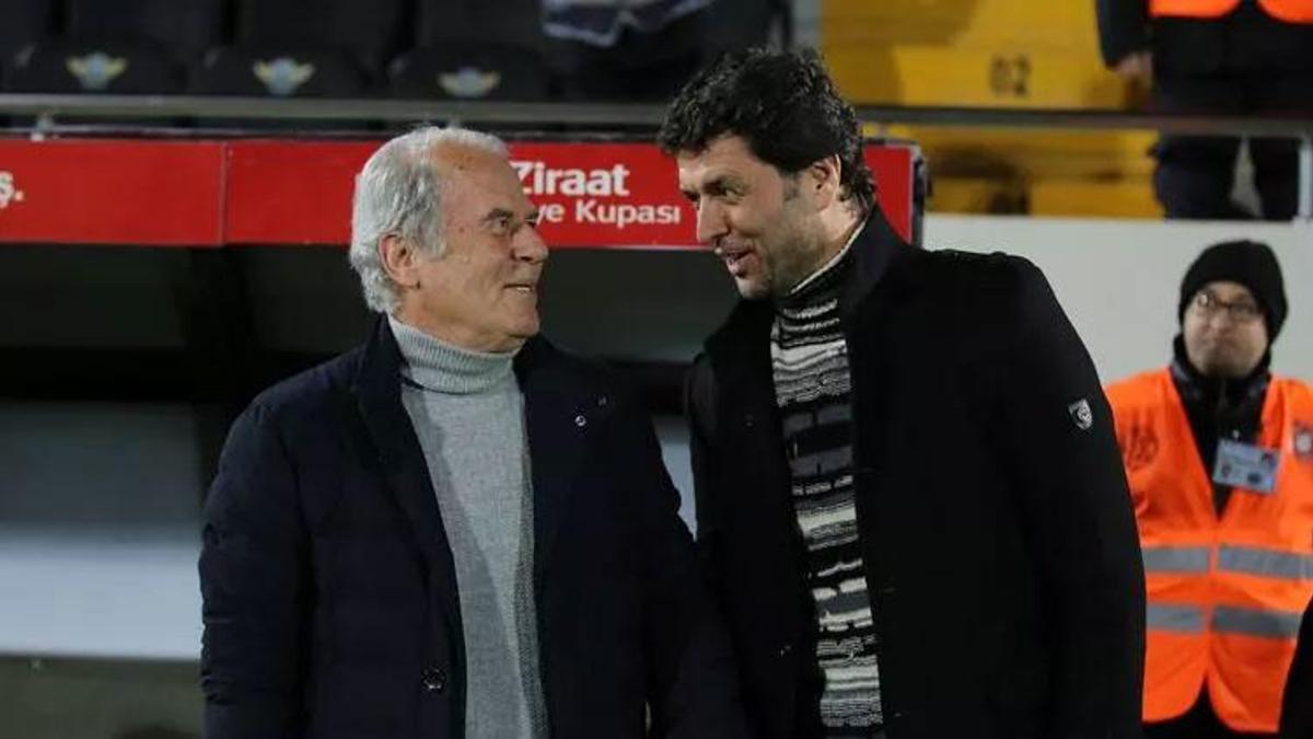 Galatasaray'dan teklif aldığını resmen açıkladı