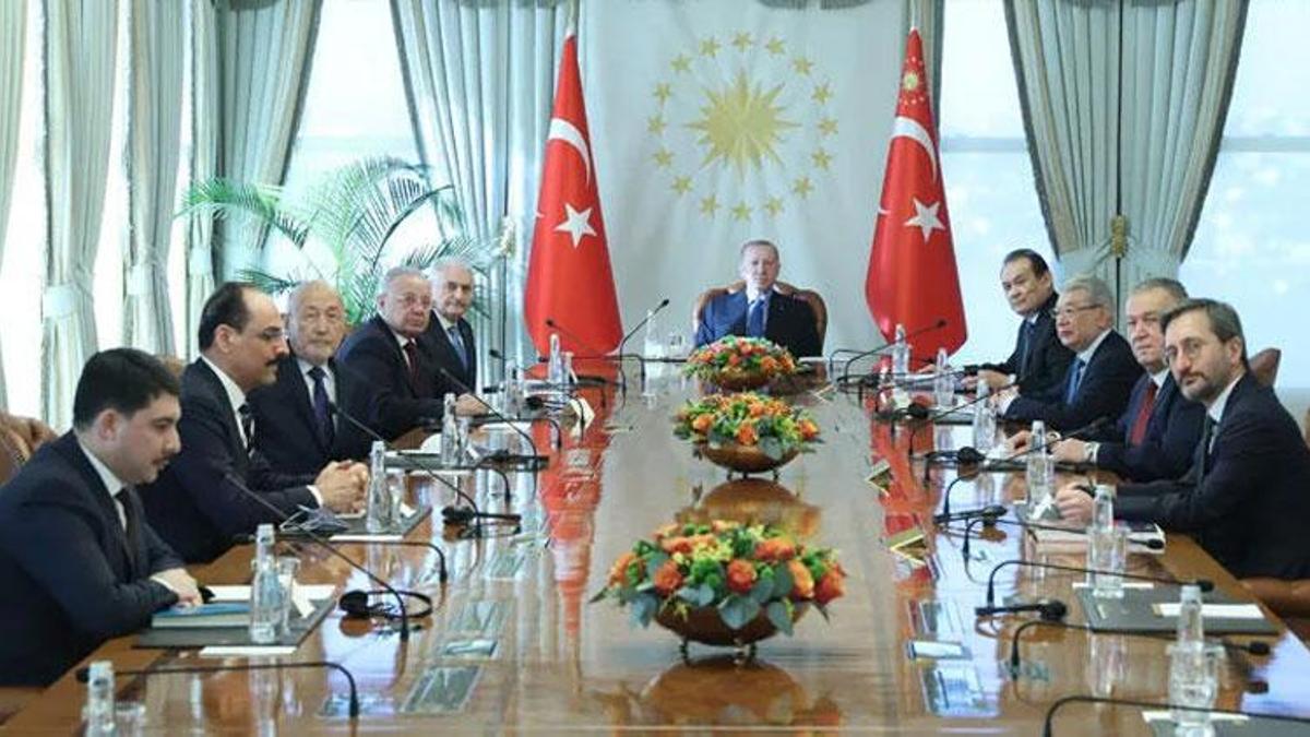 Cumhurbaşkanı Erdoğan, Türk Devletleri Teşkilatı Aksakallar Konseyi heyetini kabul etti