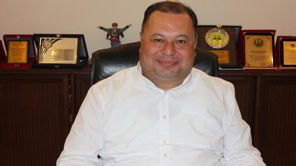 Karaciğeri iflas eden başkana acil donör aranıyor