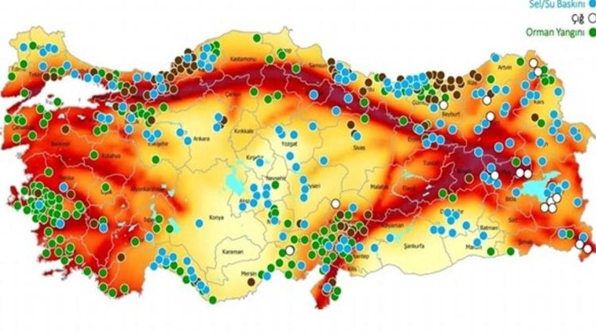 Su baskını, orman yangını, heyelan, kar! Bu bölgelerde yaşayanlar dikkat! AFAD'tan haritalı uyarı